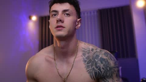 Thomas Falcon online show from December 11, 2024, 2:19 am