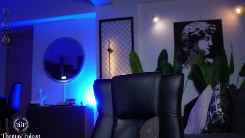 Thomas Falcon online show from January 15, 2025, 3:22 am