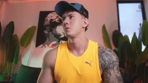 Thomas Falcon online show from November 29, 2025, 10:35 pm