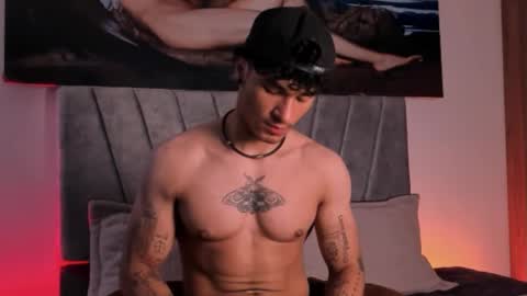 Thomas 3  JUST STAY AND BE MY LAST LOVE online show from November 7, 2025, 5:57 pm