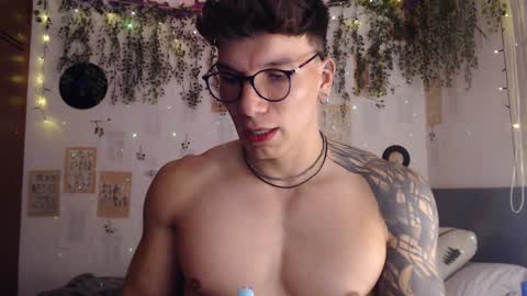 Thomas Grey online show from January 22, 2025, 3:31 am