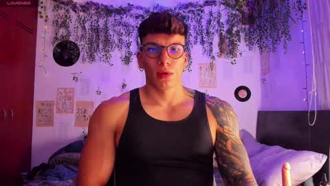 Thomas Grey online show from February 6, 2025, 1:27 am