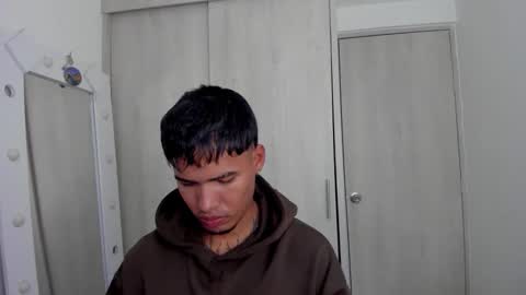 Thomas online show from April 28, 2026, 5:01 am