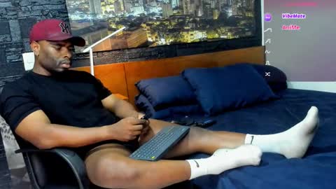 thomas Santtos online show from February 8, 2025, 2:47 am