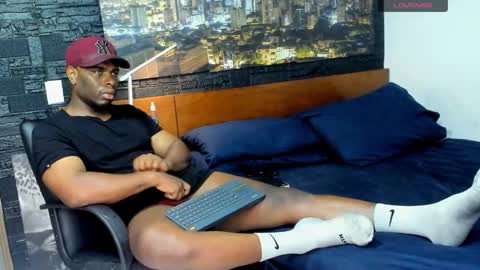 thomas Santtos online show from February 11, 2025, 1:51 pm