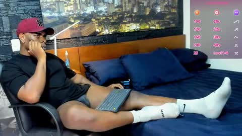 thomas Santtos online show from February 24, 2025, 9:20 pm