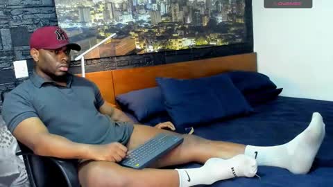 thomas Santtos online show from March 4, 2025, 12:12 pm