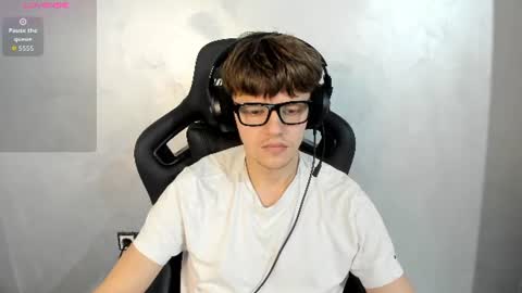 Snapshot of thomas_shelbivip chatting on July 20, 2026, 8:22 pm Tomas online show from July 20, 2026, 8:22 pm
