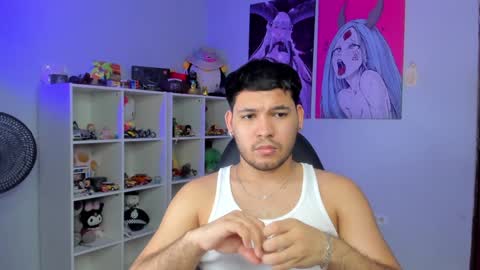 Snapshot of thomascollins__ chatting on December 10, 2024, 5:22 pm Thomas online show from December 10, 2024, 5:22 pm