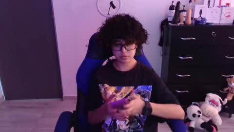 VALERIA online show from November 3, 2025, 7:04 pm