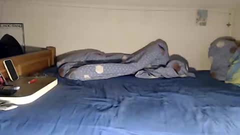 Snapshot of thomasleiber chatting on December 20, 2025, 12:12 pm Thomas online show from December 20, 2025, 12:12 pm