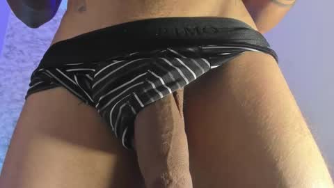 thomass_conor online show from October 17, 2025, 5:48 pm