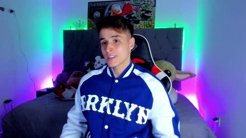 Thom Klein online show from February 4, 2025, 6:38 pm