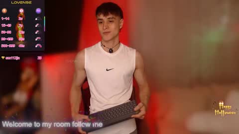 Thom Klein online show from October 24, 2025, 7:43 pm