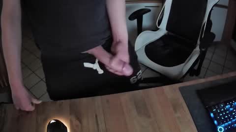 thomsdick online show from March 6, 2025, 8:48 pm