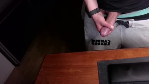 thomsdick online show from April 15, 2026, 9:04 pm