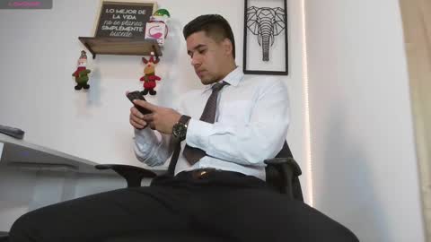 thonydupont online show from December 18, 2024, 10:35 pm