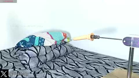 thonyxxx_ online show from March 4, 2026, 3:12 am