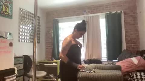 throatyygoat online show from November 7, 2025, 8:31 pm