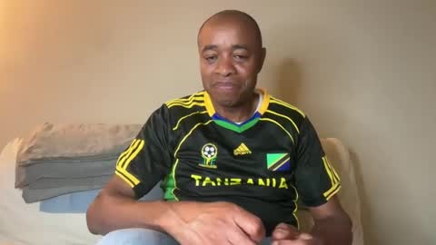 austin xzandros online show from February 25, 2025, 12:45 pm