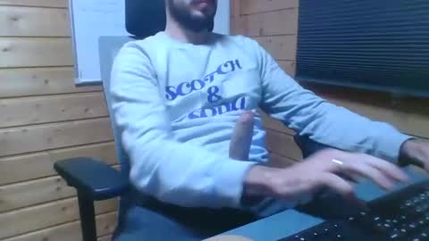 toobigcockforonegirl online show from January 3, 2025, 10:52 am