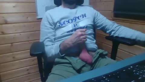 toobigcockforonegirl online show from November 19, 2025, 2:55 am