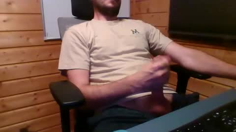toobigcockforonegirl online show from May 27, 2026, 7:33 pm