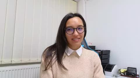 tia_j online show from February 16, 2026, 7:32 pm