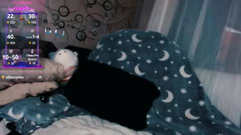 Snapshot of tia_meow chatting on September 27, 2025, 5:51 pm tiameow online show from September 27, 2025, 5:51 pm