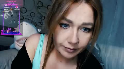 Snapshot of tia_meow chatting on November 12, 2025, 7:57 pm tiameow online show from November 12, 2025, 7:57 pm
