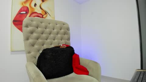 carolina online show from December 4, 2025, 9:29 am