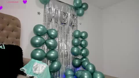 Snapshot of tiago_hannah chatting on April 30, 2026, 10:21 am carolina online show from April 30, 2026, 10:21 am