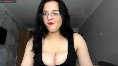 Mary online show from November 16, 2025, 10:32 am