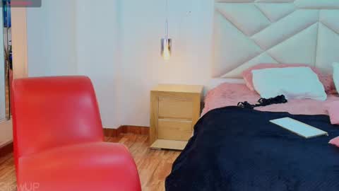 tiana_rosse_ online show from February 22, 2025, 11:57 am