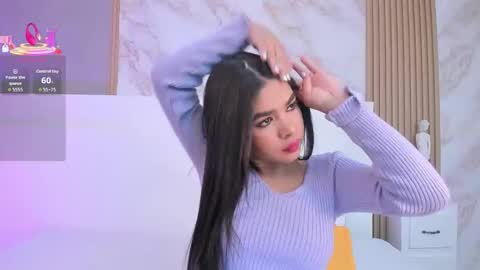 tianaglow4 online show from October 4, 2025, 12:03 pm