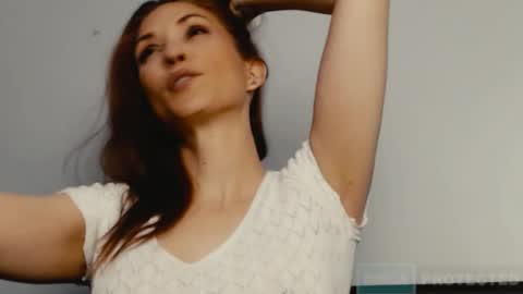 Snapshot of tiannarae chatting on November 17, 2025, 6:35 pm TIANNA online show from November 17, 2025, 6:35 pm