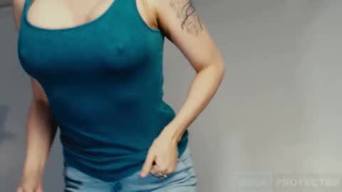 Snapshot of tiannarae chatting on November 23, 2025, 9:03 pm TIANNA online show from November 23, 2025, 9:03 pm