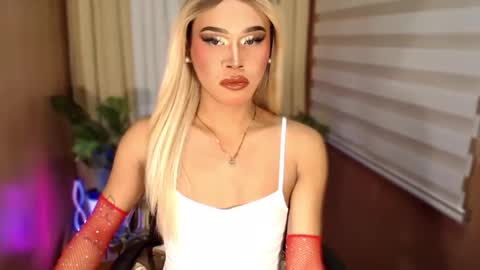 Sam online show from September 20, 2025, 6:42 pm