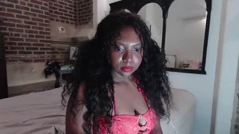 Snapshot of tiaratanelle chatting on June 25, 2026, 2:11 am Goddess Tiara Tanelle online show from June 25, 2026, 2:11 am