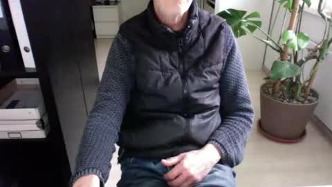 tiburzio online show from December 1, 2025, 2:00 pm