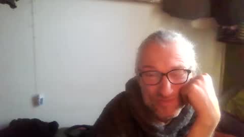 tiddles12345 online show from April 19, 2026, 5:40 am