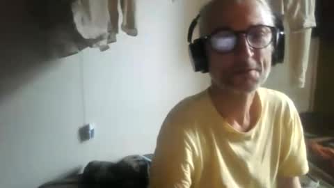 Snapshot of tiddles12345 chatting on June 15, 2026, 6:10 pm tiddles12345 online show from June 15, 2026, 6:10 pm