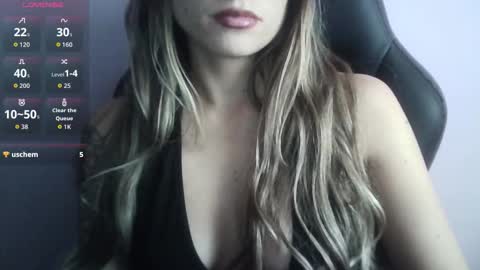 Tifanny online show from March 26, 2026, 9:53 pm