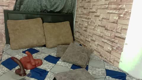 Snapshot of tifanny_fiire chatting on April 1, 2026, 11:44 am leidy online show from April 1, 2026, 11:44 am