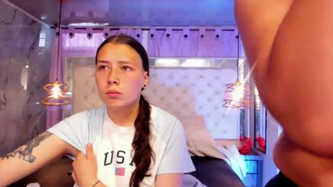Snapshot of tifanny_val chatting on June 24, 2026, 1:10 pm Tifanny y Vale online show from June 24, 2026, 1:10 pm