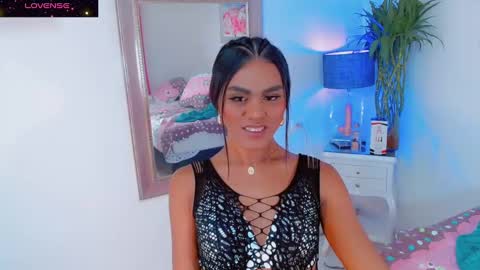 Tifannysexy69 online show from January 28, 2025, 7:32 pm