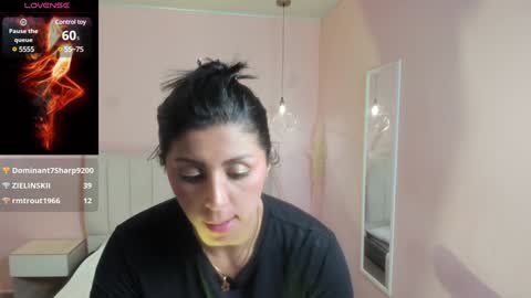 Snapshot of tiffani__love chatting on January 30, 2025, 6:54 pm Tiffany online show from January 30, 2025, 6:54 pm