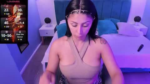 Snapshot of tiffani__love chatting on February 28, 2025, 12:31 pm Tiffany online show from February 28, 2025, 12:31 pm
