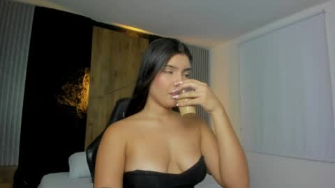 Snapshot of tiffanny_doll_ chatting on May 30, 2026, 12:35 pm T I F F A N N Y online show from May 30, 2026, 12:35 pm
