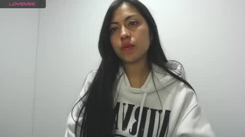 TIFFANNY online show from August 5, 2026, 3:53 am